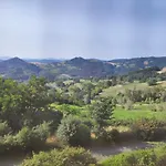 Crovina Nocleg ze śniadaniem