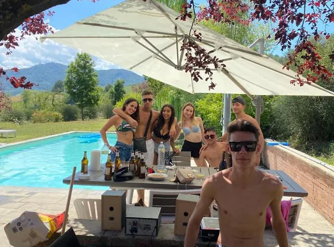 Crovina Bed & Breakfast 4*